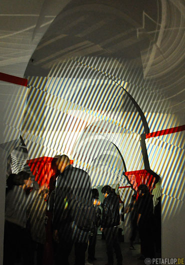 PETAFLOPS ANTIVIDEO Projektion E-Culture Fair 2010 Dortmund